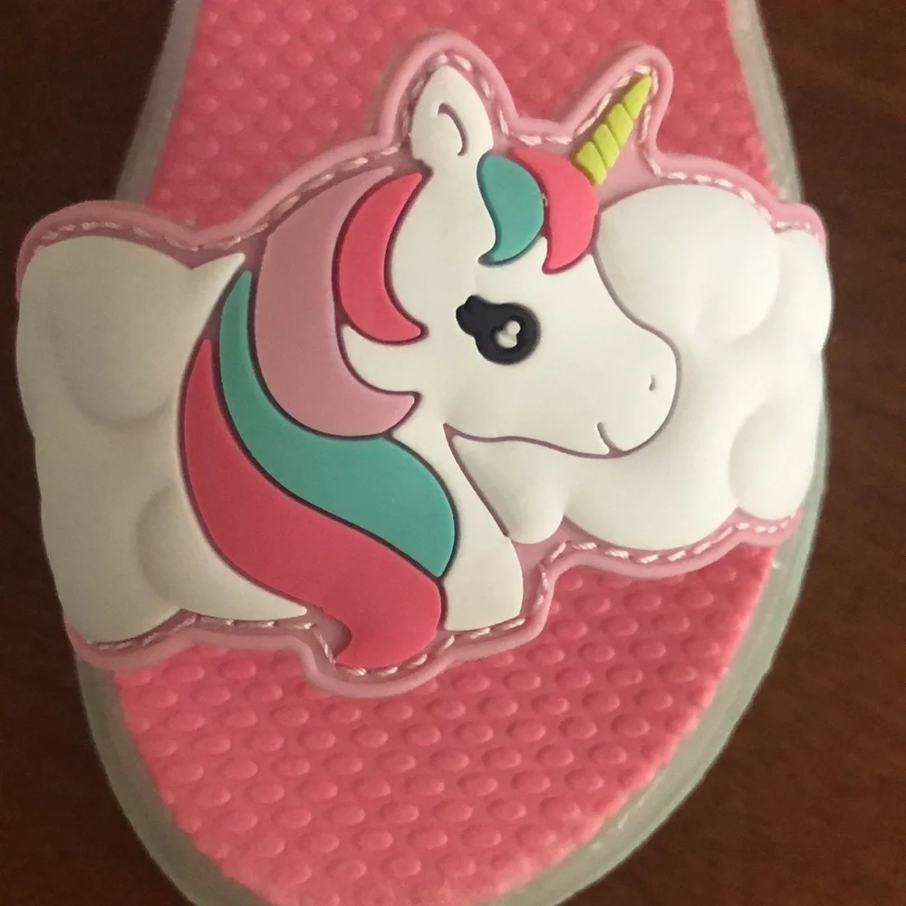Carter’s girl’s dreamy unicorn light up soles sandals